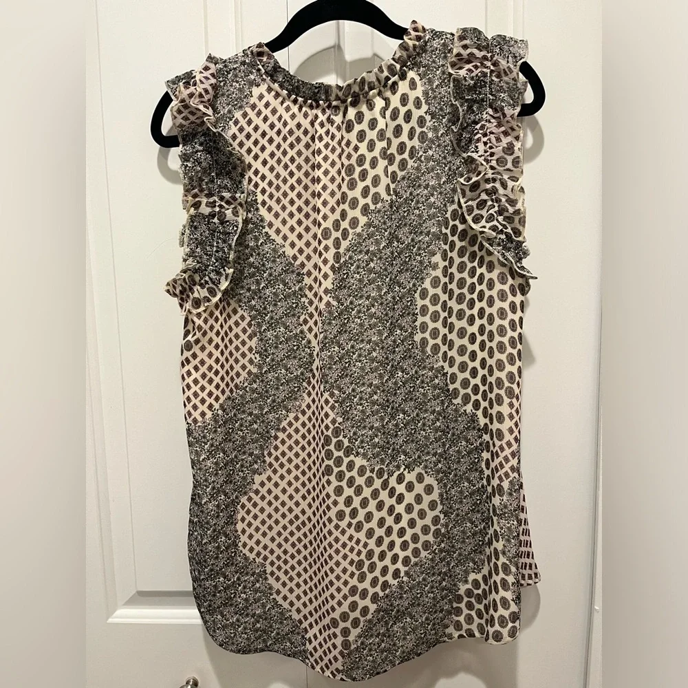 Beautiful Loft Ruffle Sleeve Blouse Like New Sz L - Picture 4 of 10